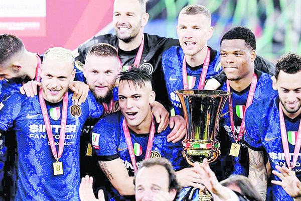 Vence Inter a Juve y es campeón de la Copa de Italia