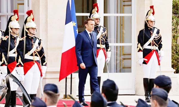 Emmanuel Macron asume segundo mandato en Francia