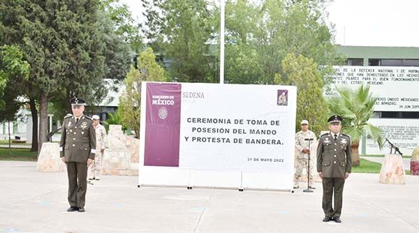 Toma protesta mando militar