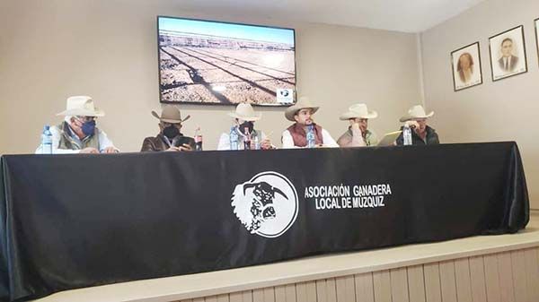 Respaldan ganaderos reelección de Arizpe