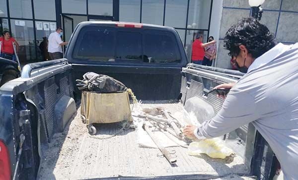 Detienen a ladrón con las manos en las cruces