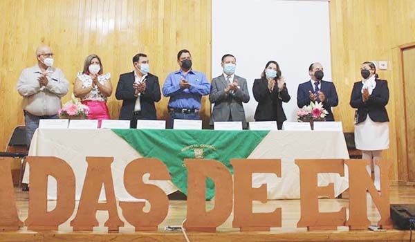 Preside Beto Villarreal Jornada de Enfermería