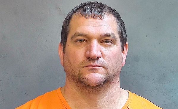 Preso que asesinó a su esposa gana elecciones en Indiana; podría ejercer desde su celda