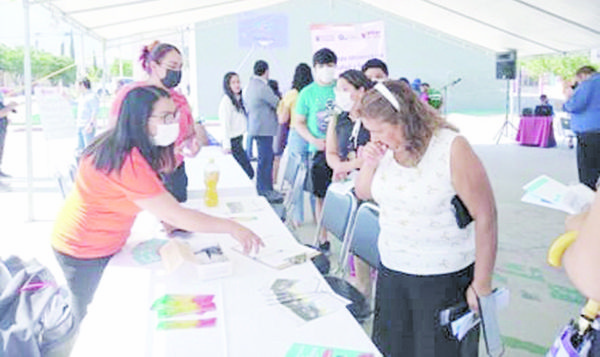 Participa ICM en jornada universitaria de servicios