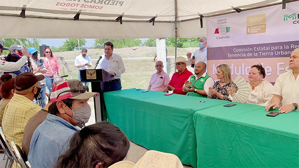 Instalan módulo de escrituración 