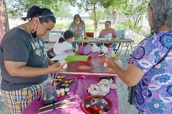 Brindan talleres de pintura y creativos