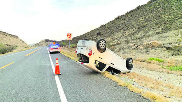 Dormita y vuelca en Carretera Monclova
