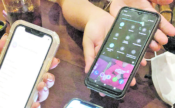 Se cae red Telcel y ocasiona caos