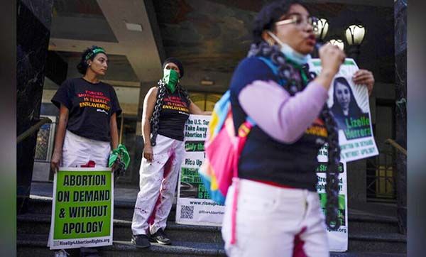 Estadounidenses buscan el servicio de aborto en México