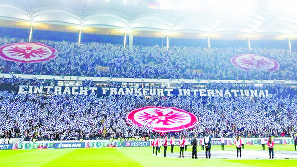 Agreden a aficionados del West Ham en Frankfurt