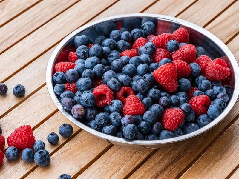 Por esta razón es muy importante comer arándanos