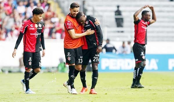 Avanza Atlas a Semifinales y sueña con el bicampeonato