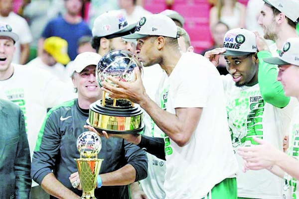 ¡Se apuntan Celtics en las Finales de NBA!
