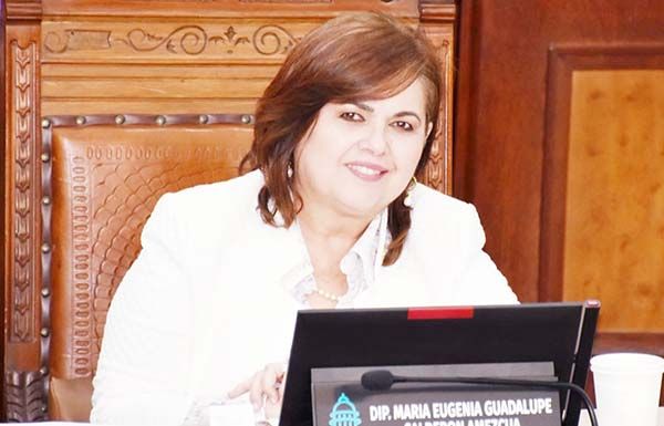 Agradecen diputados entrega de maestros