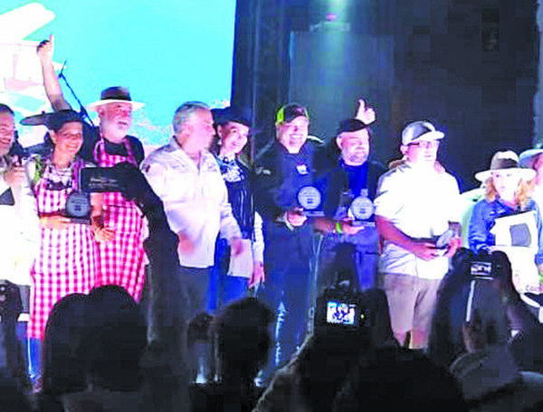 Deleitan en Acapulco con Cortadillo Norteño