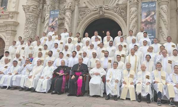 Enfrenta la Diócesis déficit de sacerdotes