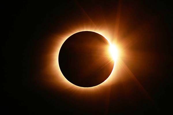 Capacitarán a laguneros para apreciar el eclipse
