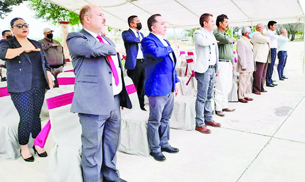 Reconoce Hugo labor del Ejército