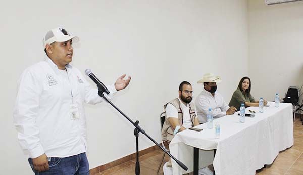 Impulsa Alcalde más empleos para jóvenes