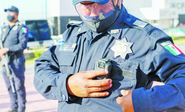 Instalarán cámaras de solapa a policías