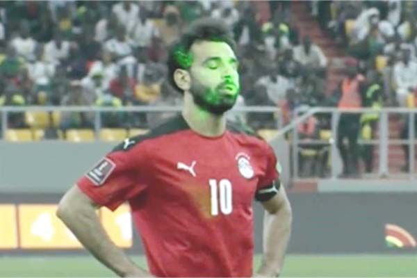 Castiga FIFA Senegal por láseres ante Egipto
