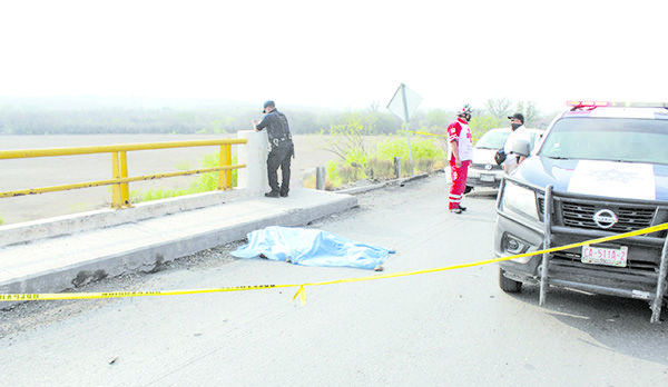 Muere atropellado en Puentes Cuates