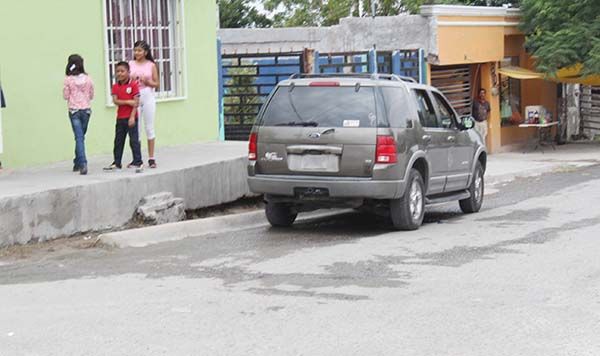 Arremanga troca al volarse un alto