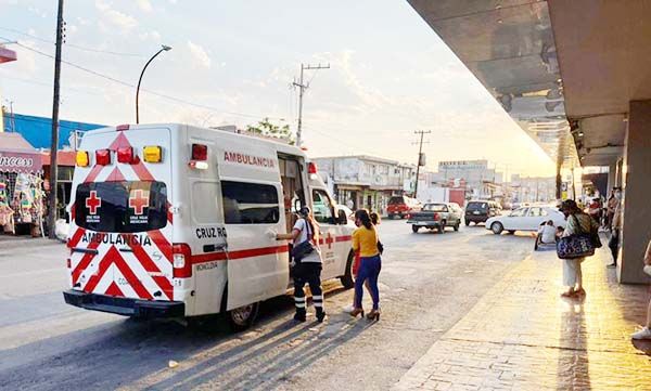 Sufre desmayo dentro de tienda