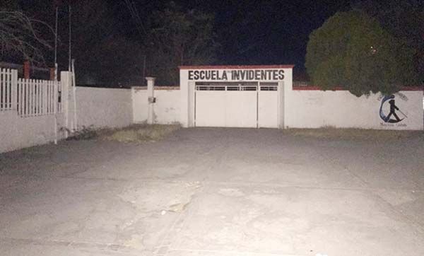 Ladrones roban en tres escuelas
