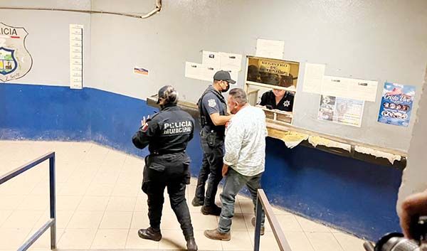 Rijoso duerme tras las celdas