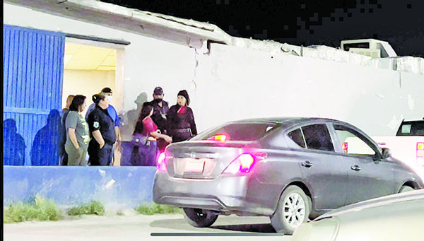 Persigue policía a su ex pareja