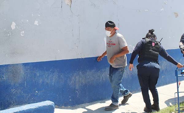 Hostiga a mujer vendedor de BonIce
