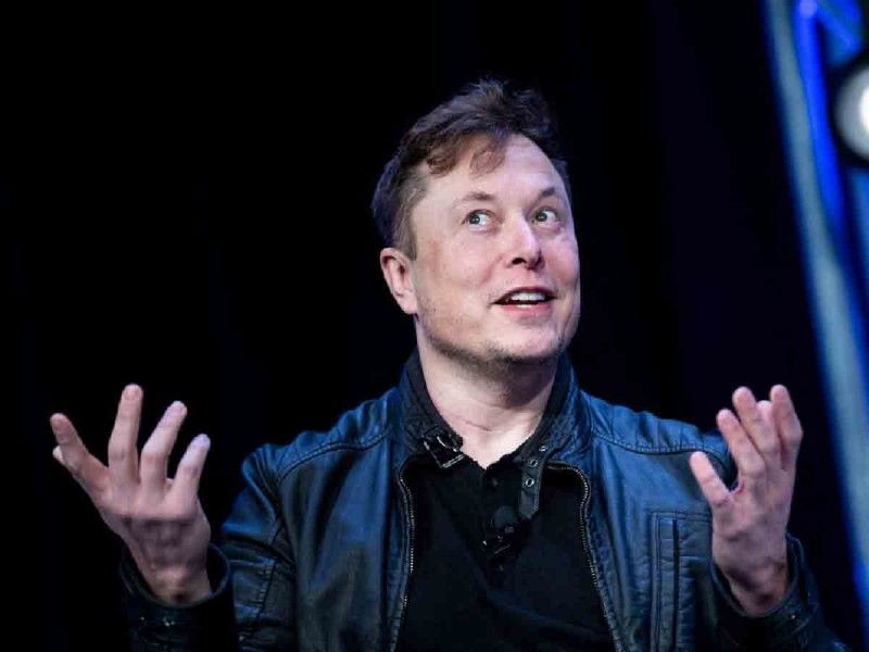 Elon Musk eleva a 33 mil 500 mdd el aporte directo para comprar Twitter