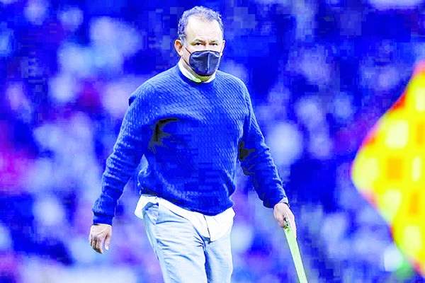 Queda fuera Juan Reynoso de Cruz Azul