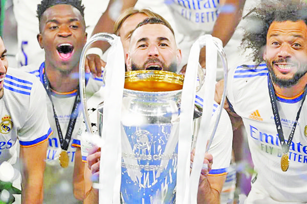 Nombran a Benzema mejor jugador de la Champions