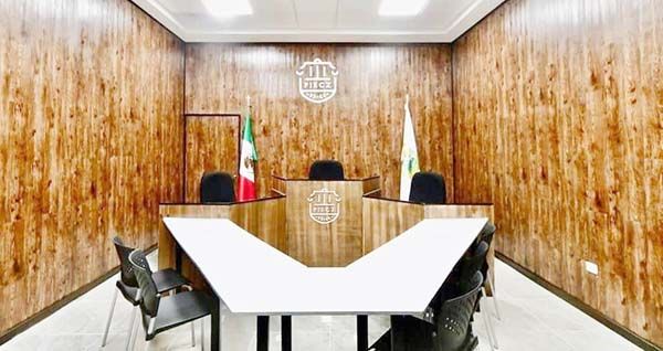 Remueven a juez por quejas de abogados