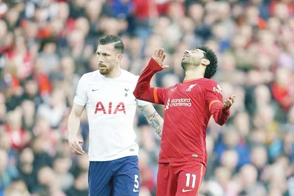 Amargo empate para Liverpool en Anfield