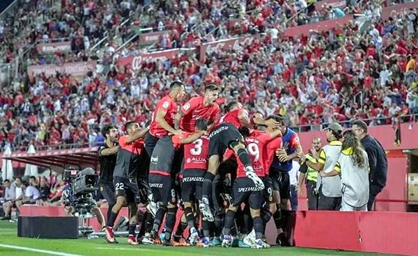 Mallorca gana y sale de puestos de descenso