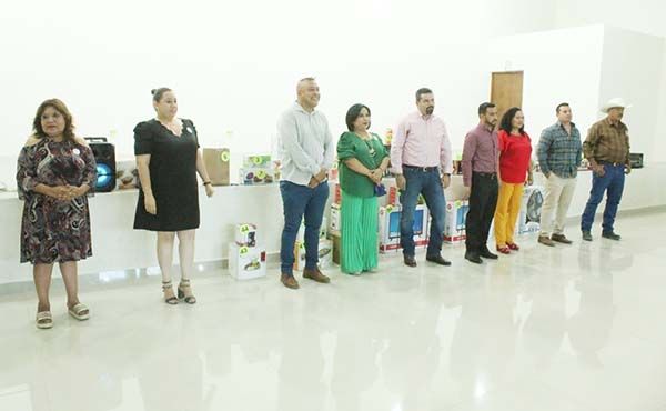Siguen festejos de mamás en SB