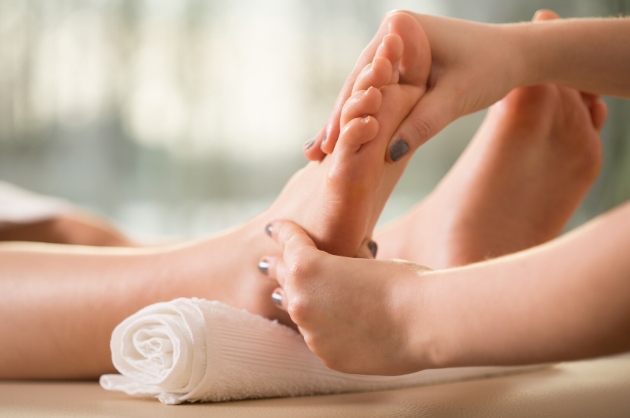 Beneficios de los masajes en los pies antes de dormir