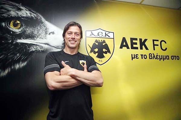 Oficial: Almeyda es DT del AEK de Atenas