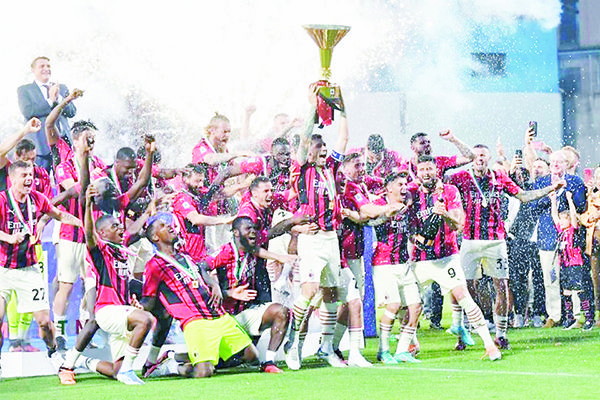 Goleada del Milan y se consagra campeón en Italia