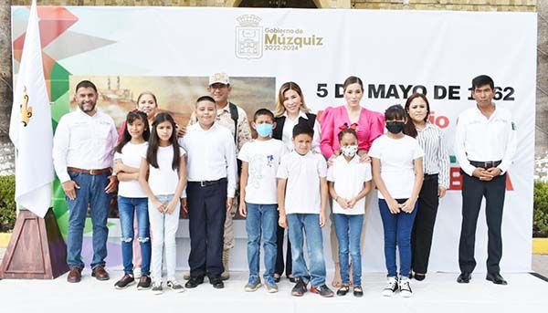 Preside Tania Flores evento conmemorativo