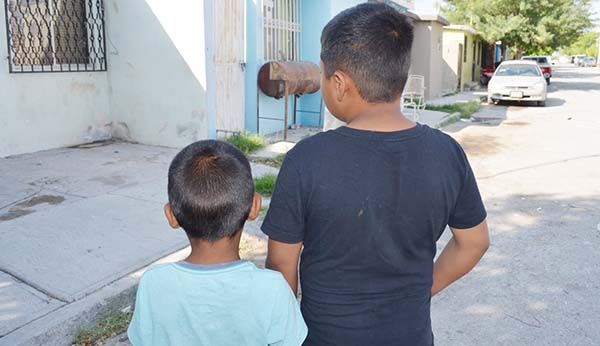 Asegura PRONNIF trío de hermanitos