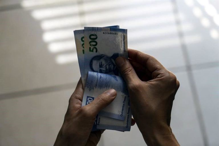 ‘Ahorcó’ Covid finanzas de mexicanos: afectó a 6 de cada 10