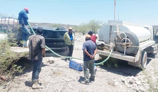 Acercan el agua a ejidos alejados