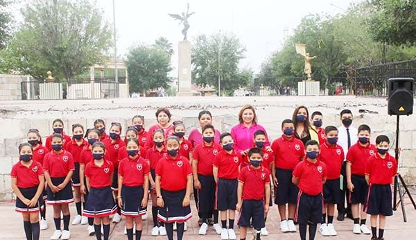Mantiene Alcaldesa Diana Haro compromiso con la educación