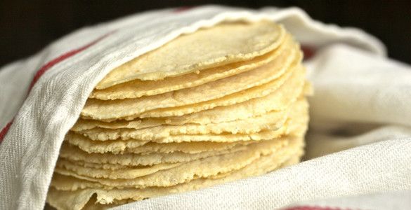 ¿La tortilla de maíz engorda? Especialistas de la UNAM responden