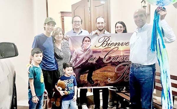 Regreso de Fer, el mejor regalo:  Primera Dama