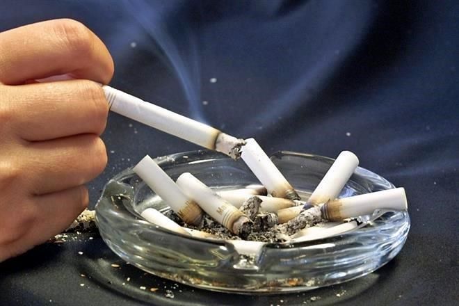 Reclaman por restricción a tabaco